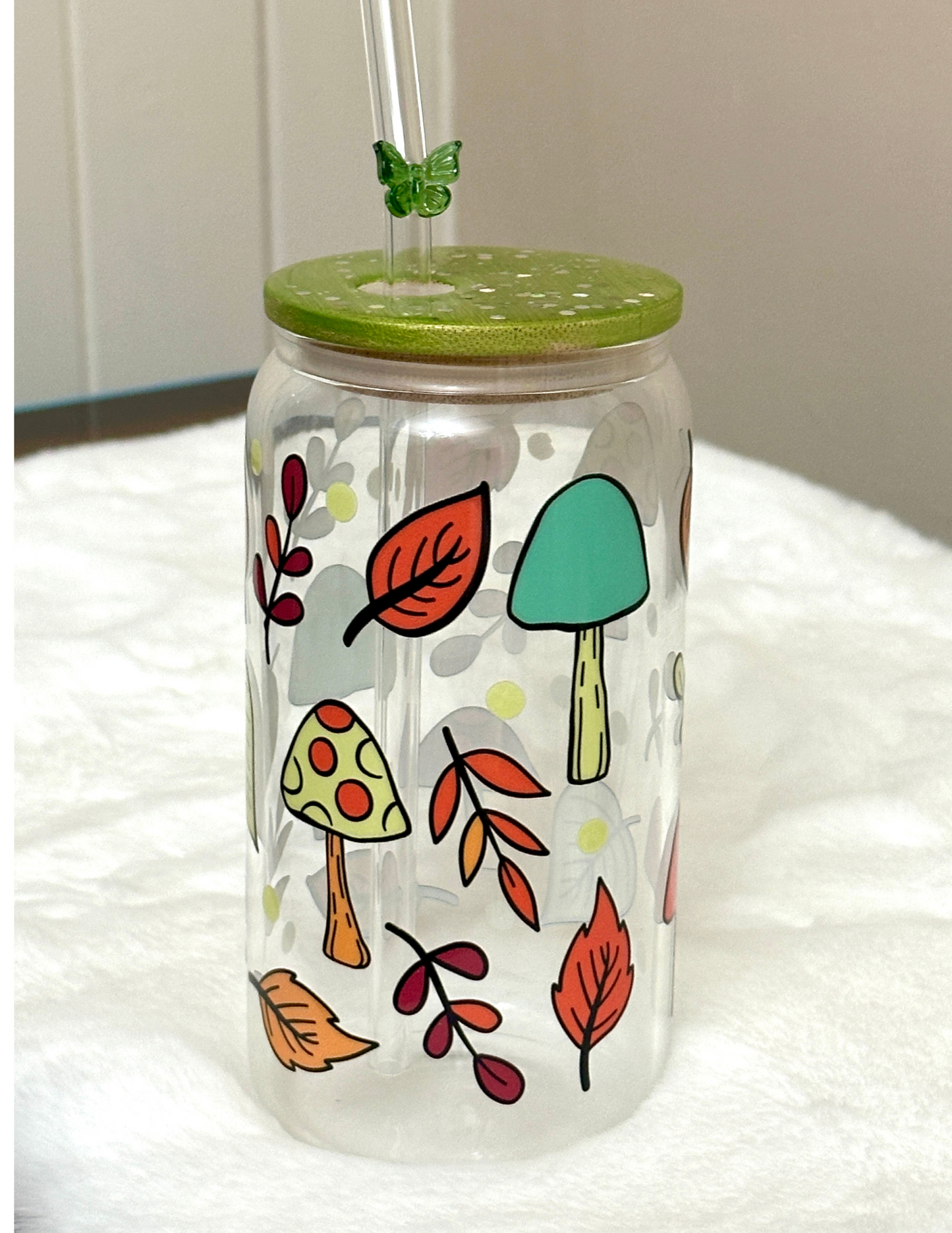 Iced coffee cup, 16oz can glass, thoughtful gifts, iced coffee cup with lid, trendy cups, birthday gifts, hand painted lids