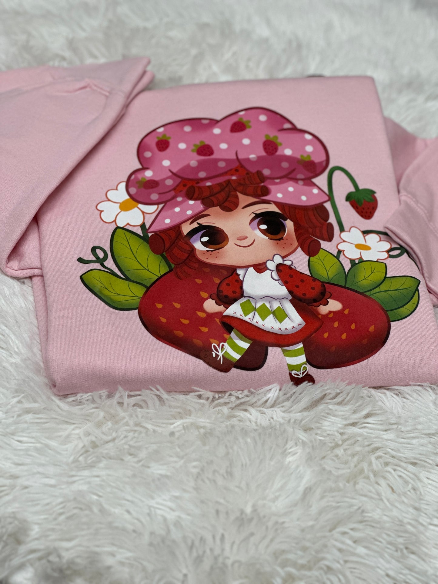 Crewneck sweatshirt, birthday gifts, strawberry sweatshirt, girls sweaters, retro characters sweatshirt, pink crewneck sweatshirt Valentine’s Day gifts.