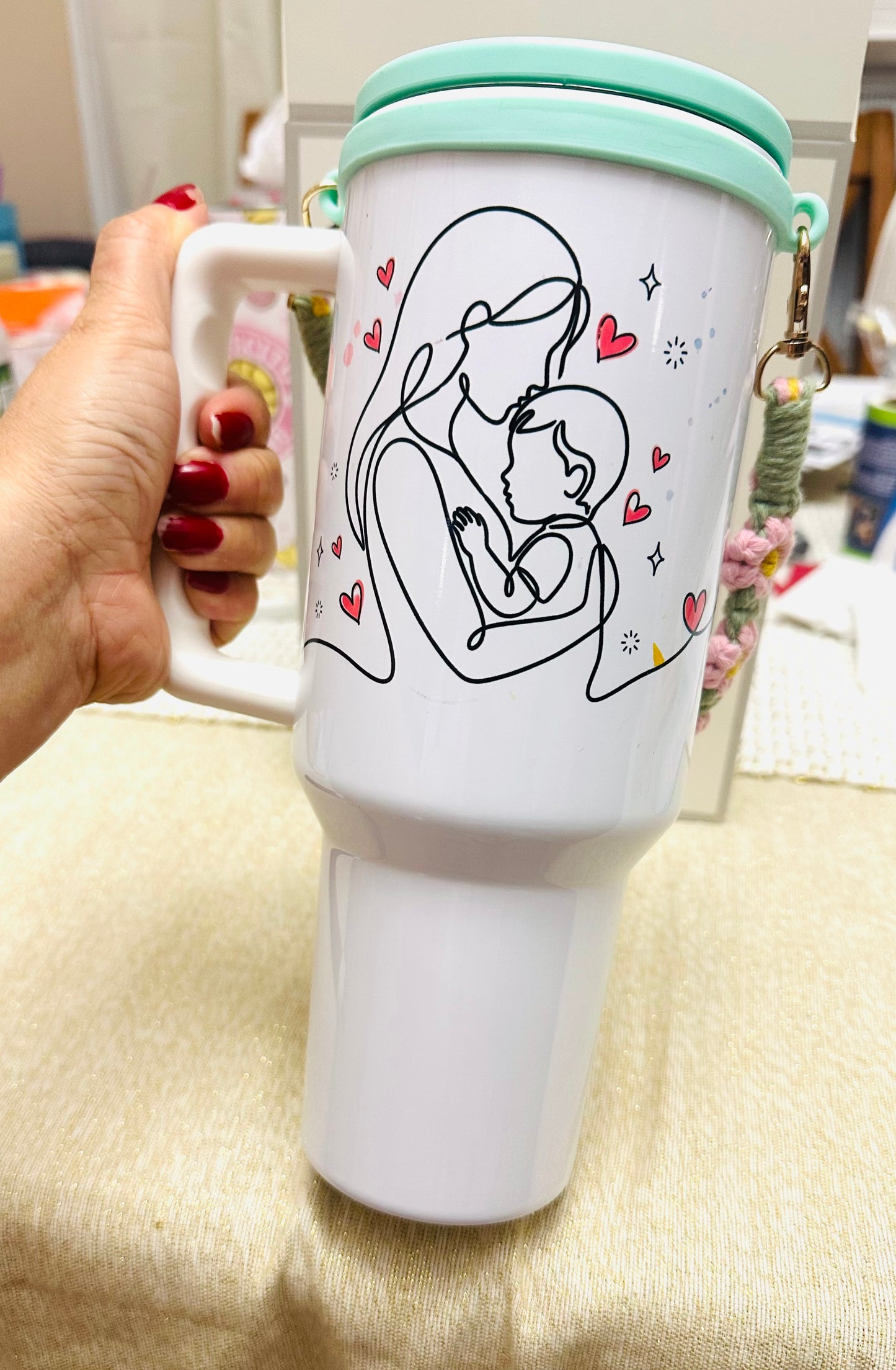 “Mother’s Day Gift Set – Personalized 40oz Tumbler with Crochet Handle | Gift Box Included”