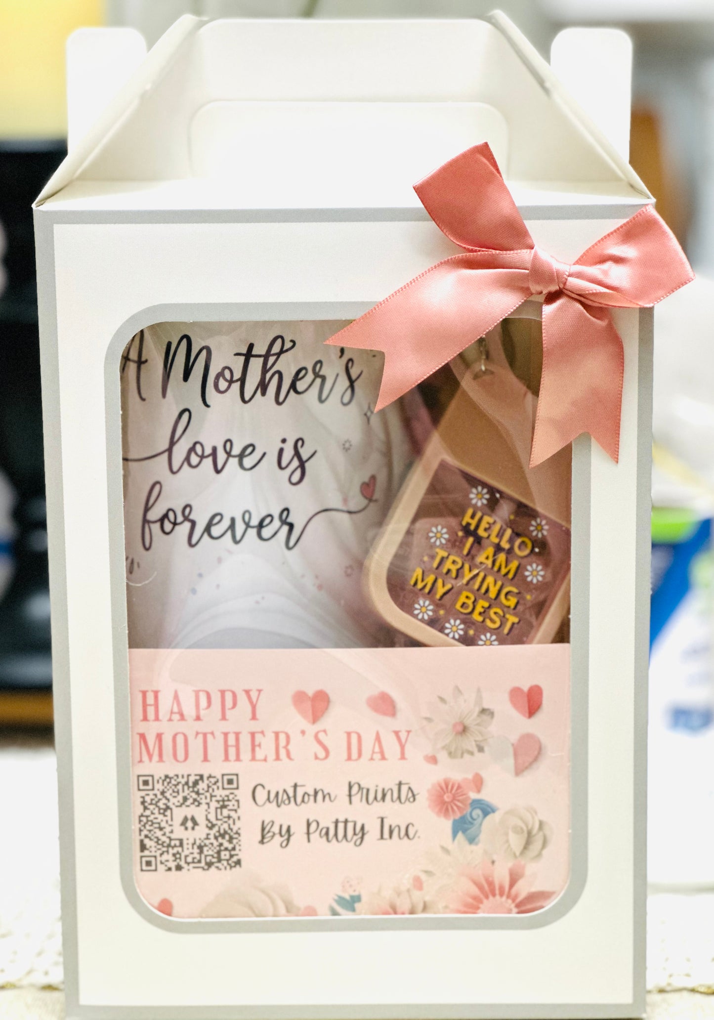 “Mother’s Day Gift Set – Personalized 40oz Tumbler with Crochet Handle | Gift Box Included”
